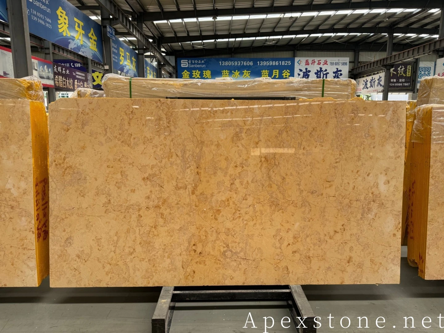 GoldRoseMarbleslabscloseup284 GoldRoseMarbleslabscloseup284
